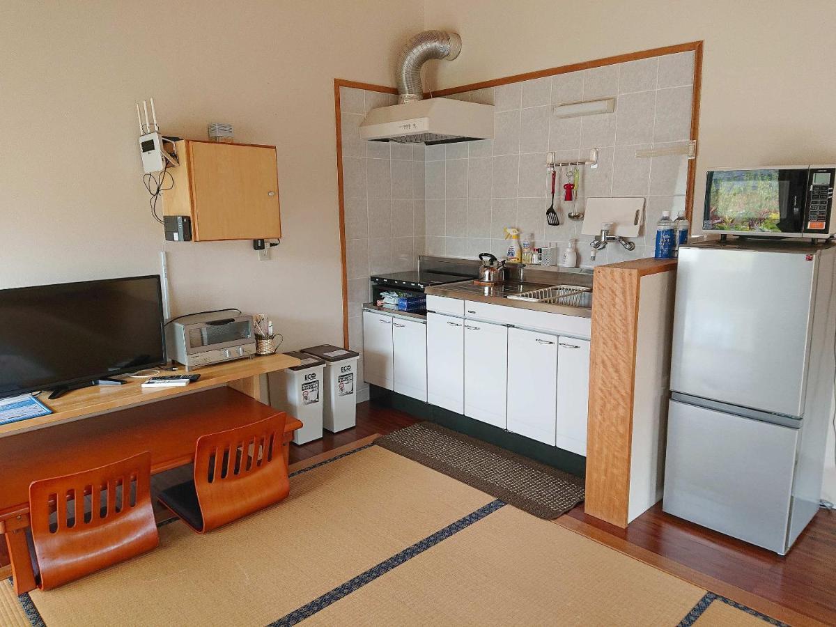 Kaeruya Apartment Накиджин Екстериор снимка